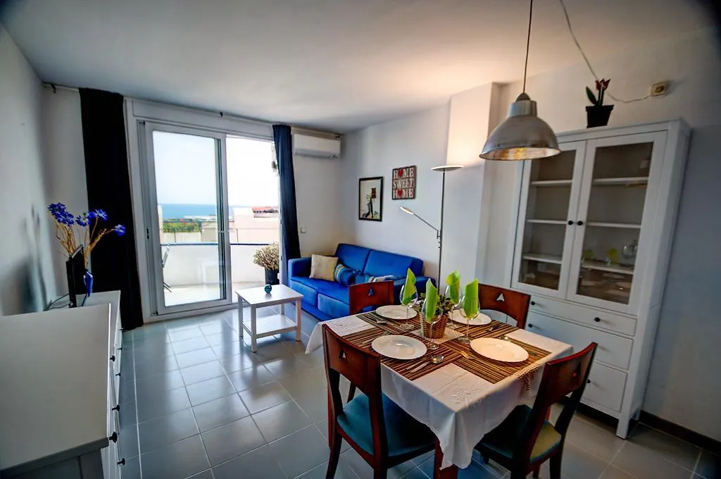 Apt. By The Sea By Hello Apartments Σίτζες